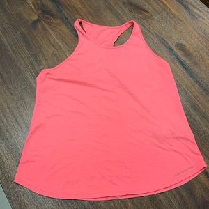 Under Armor small keyhole top
